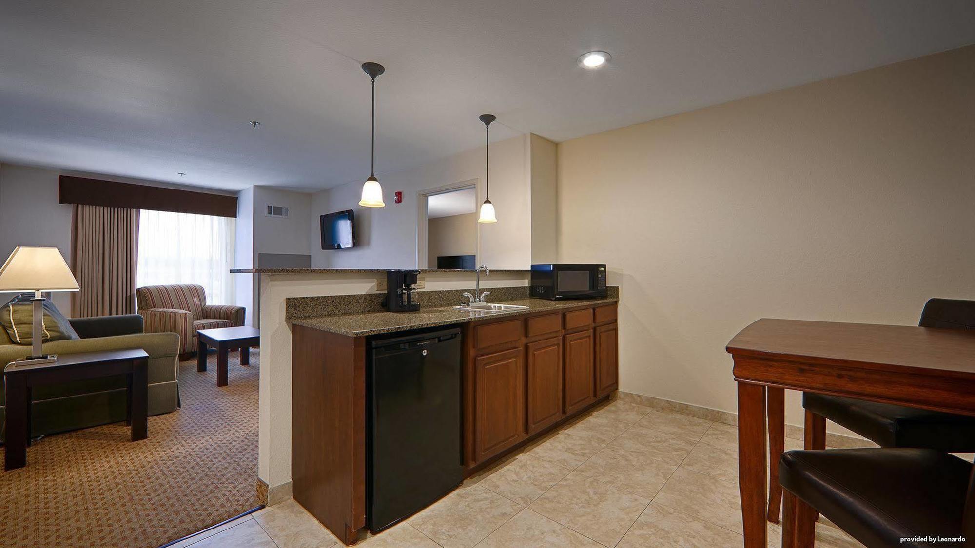Best Western Plus Valdosta Hotel & Suites Экстерьер фото